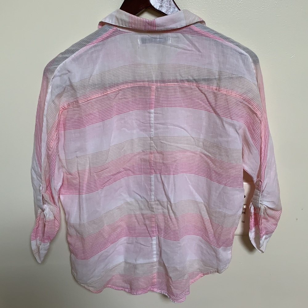 Lightweight button down - Picture 2 of 4